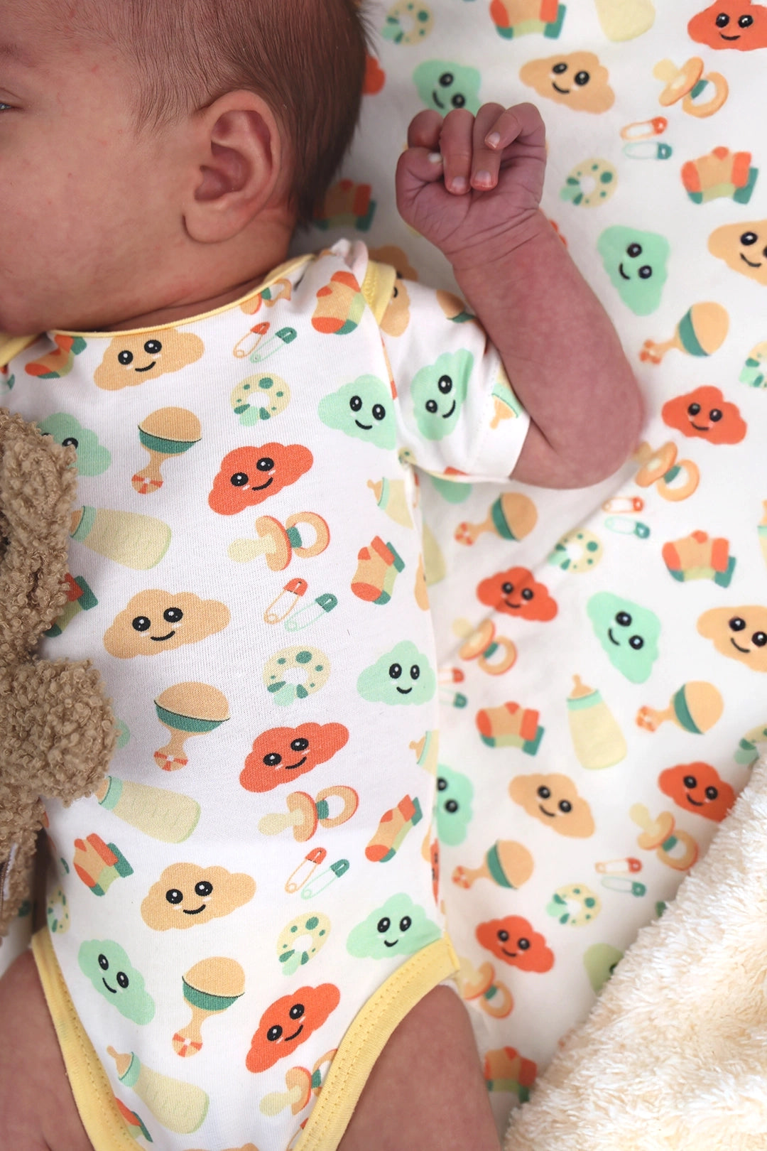 Romper Cloud Fun 🎉🍼