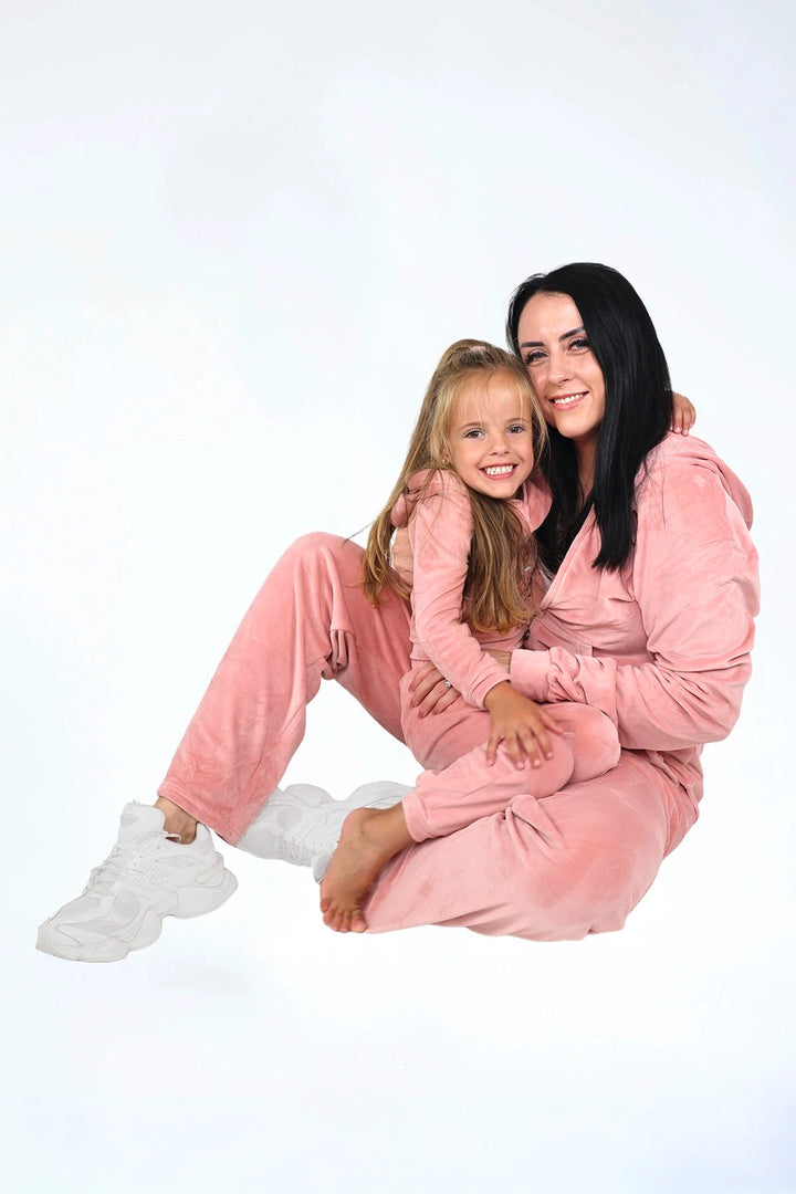 Velvet Suit Adult Fla-Pinko — fluwelen twinning pak roze — op model | Donder