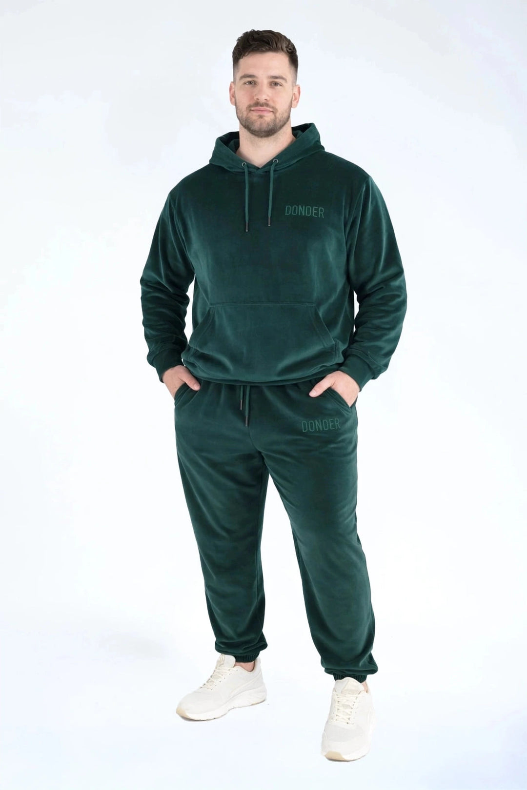 Velvet Jogger Forest Green — fluwelen twinning jogger — sfeerbeeld | Donder