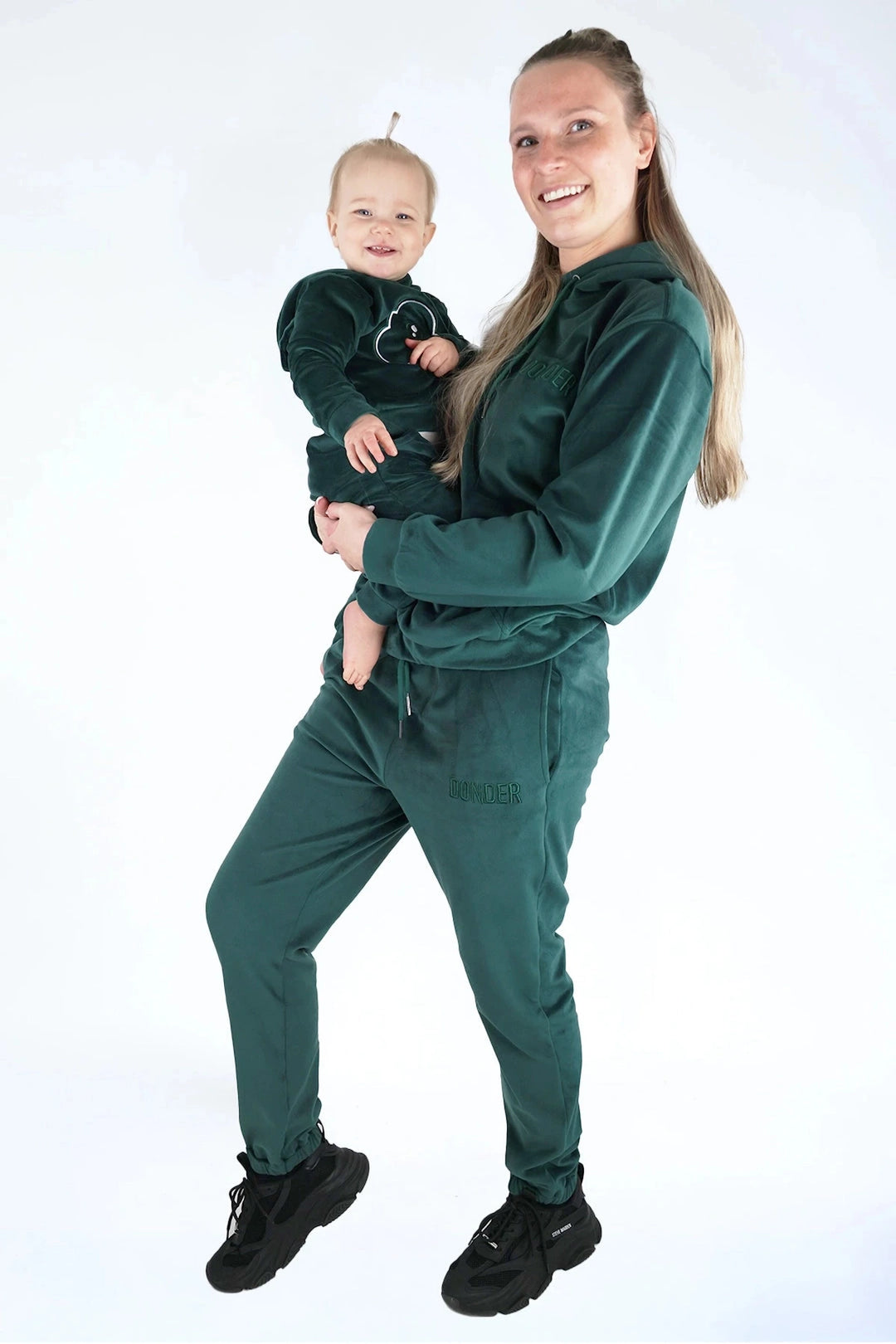 Velvet Trui Forest Green — fluwelen twinning trui groen — stofdetail | Donder