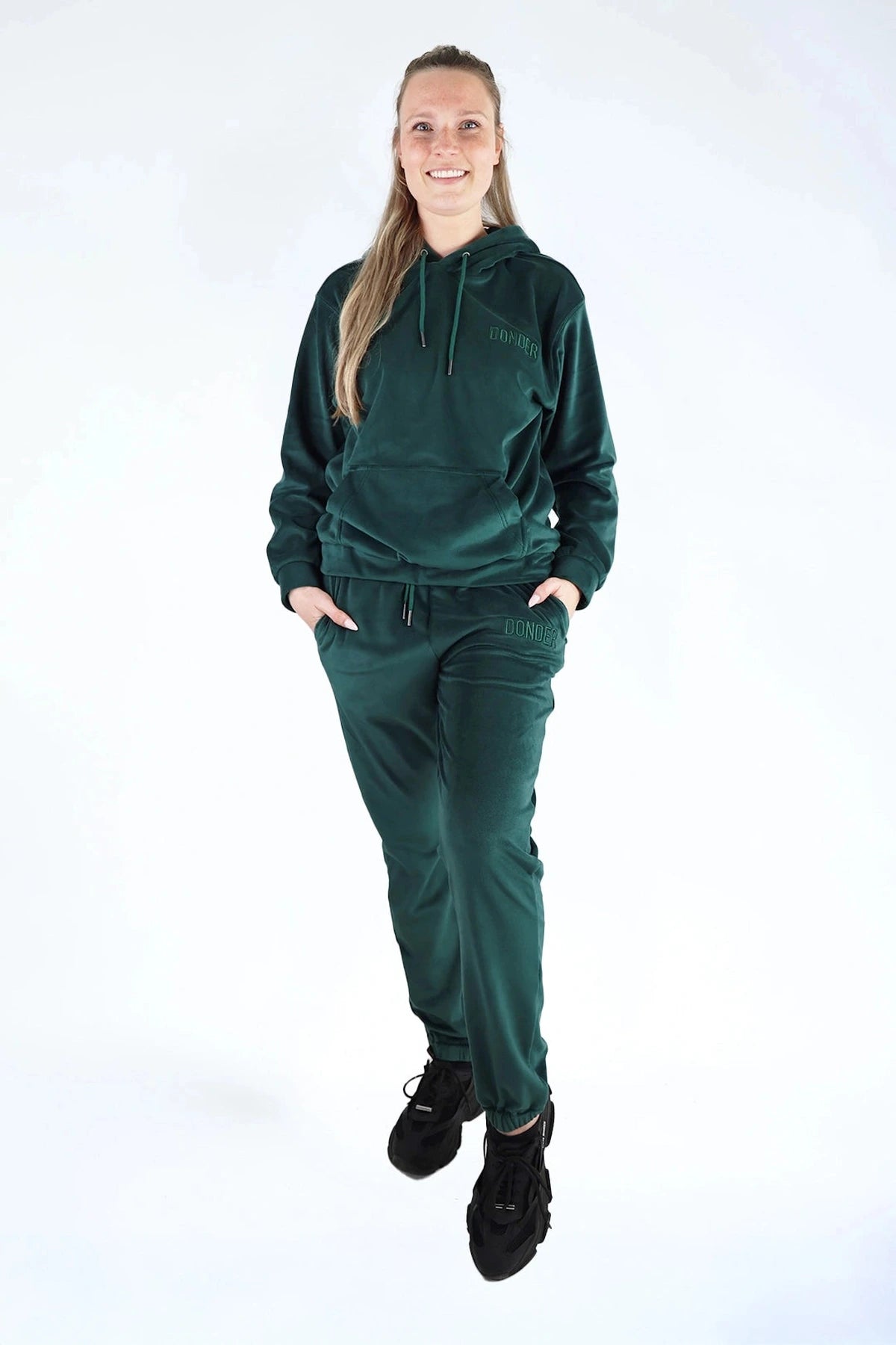 Velvet Jogger Forest Green — fluwelen twinning jogger — stofdetail | Donder