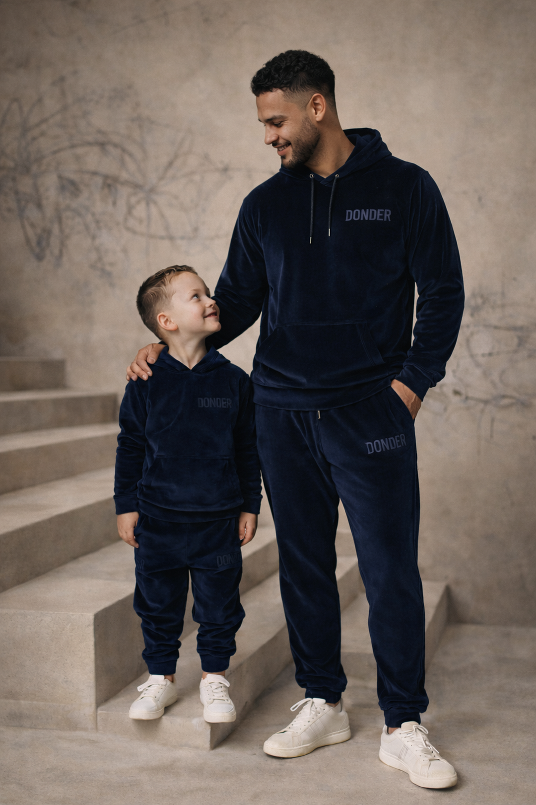 Velvet Suit Midnight Navy — luxe fluwelen kinderpak blauw — label | Donder